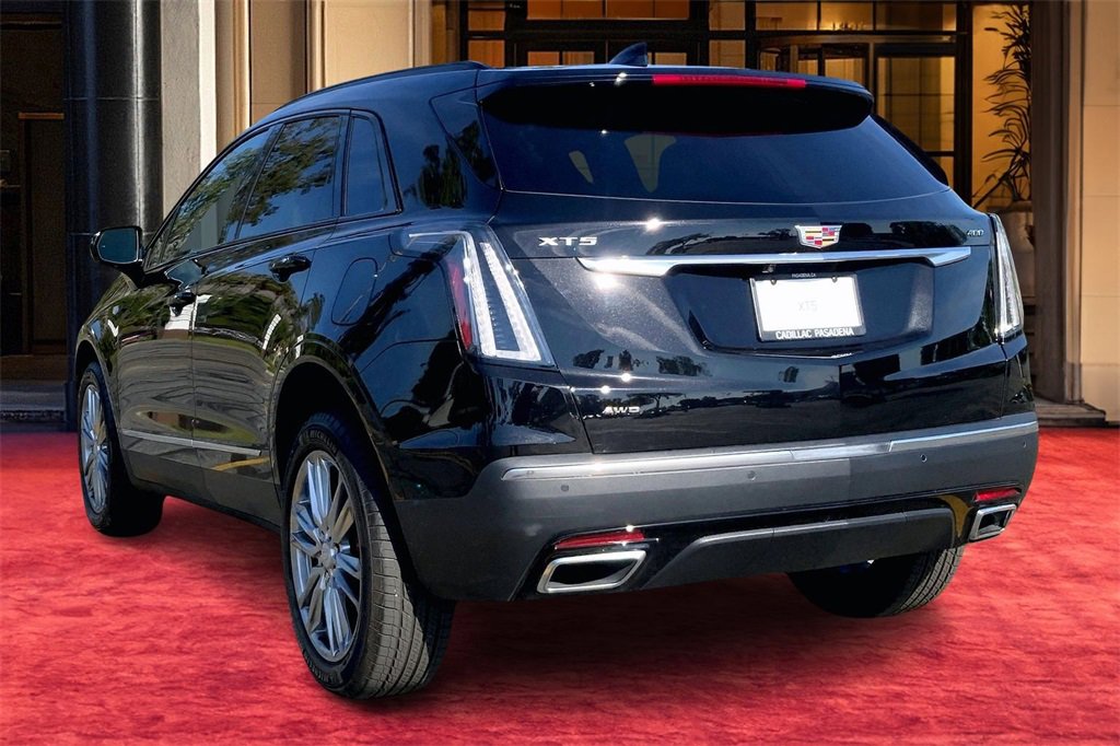Used 2025 Cadillac XT5 Sportv image 4