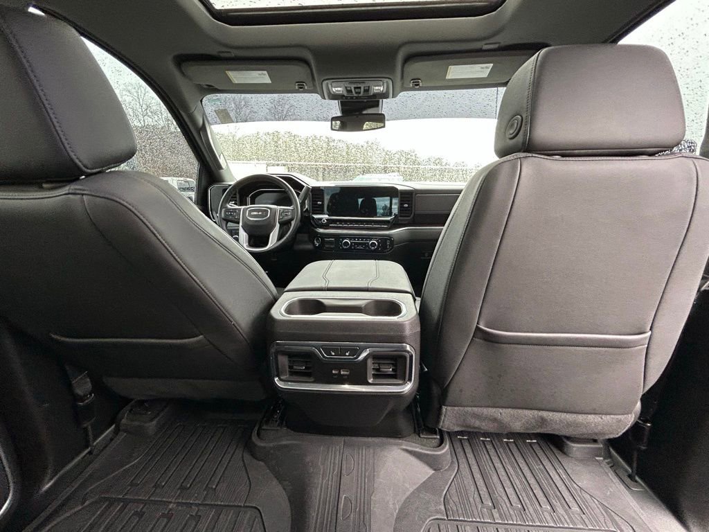Used 2025 GMC Sierra 2500 SLT w/ SLT Premium Package image 22