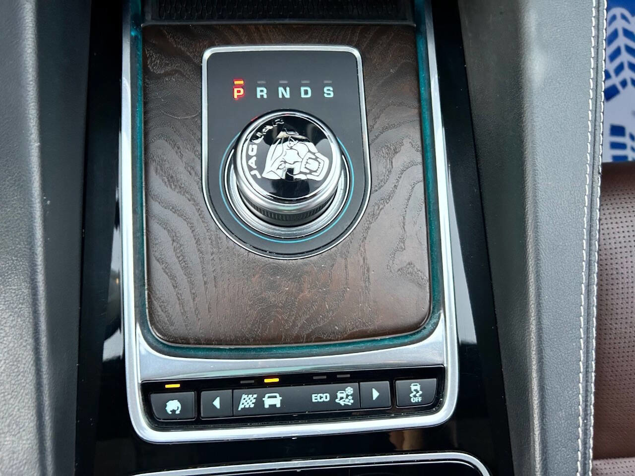 Used 2017 Jaguar F-PACE S image 24