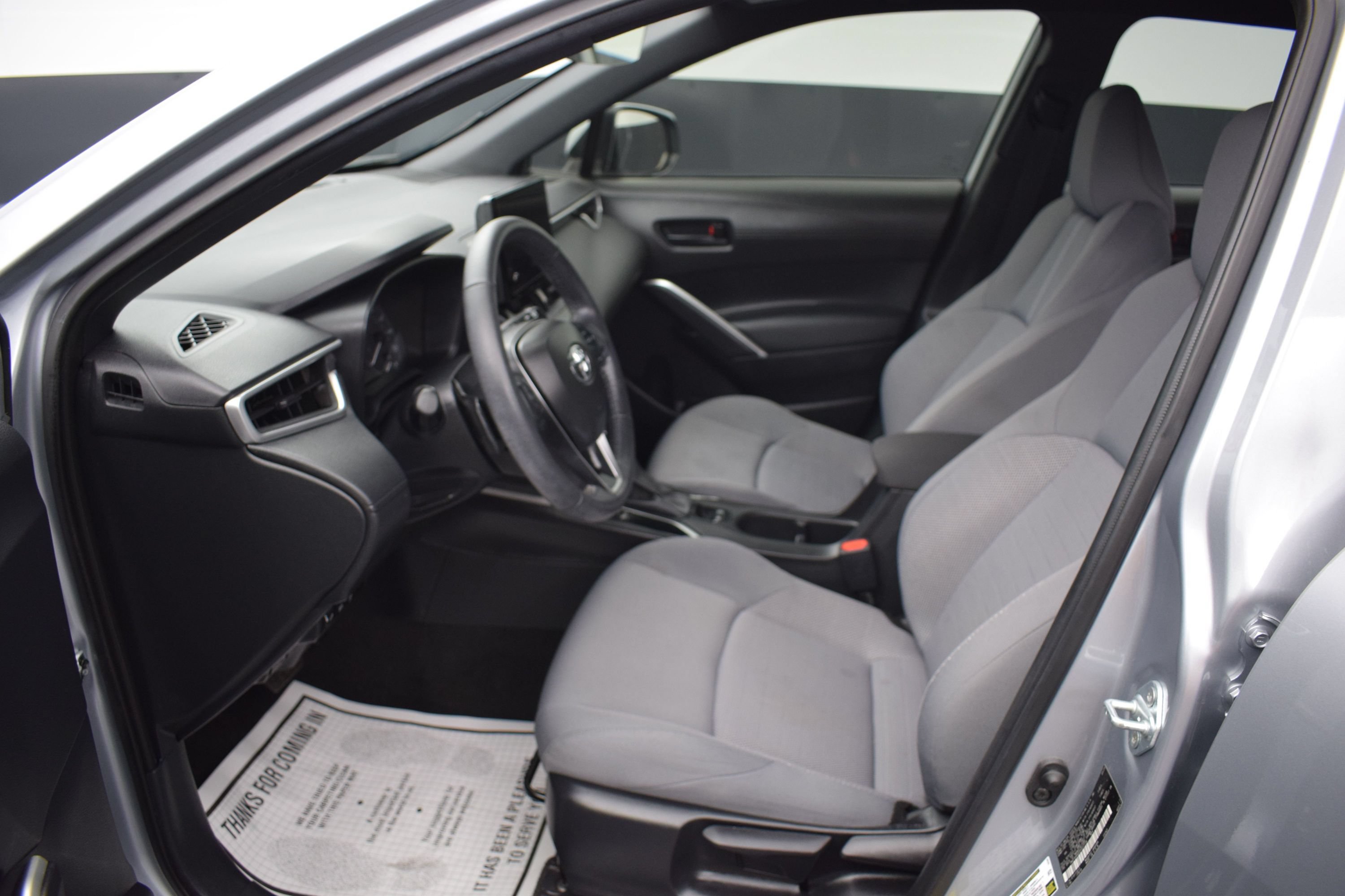 Used 2024 Toyota Corolla Cross AWD Hybrid image 13
