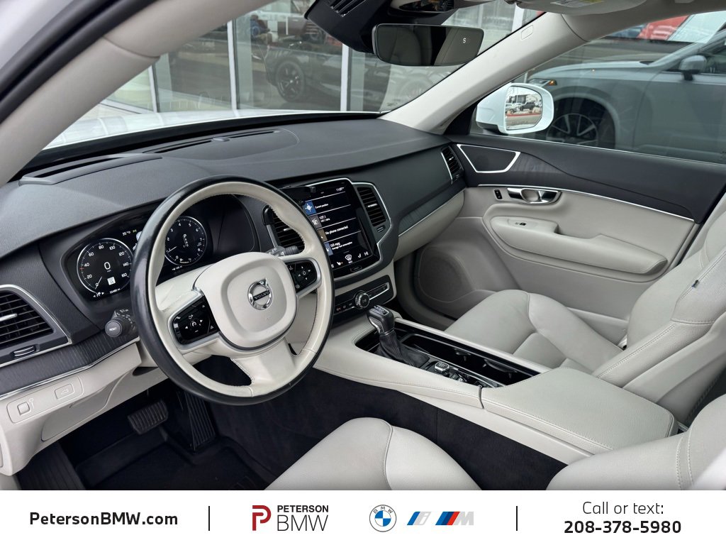 Used 2020 Volvo XC90 T6 Momentum w/ Protection Package Premier image 16