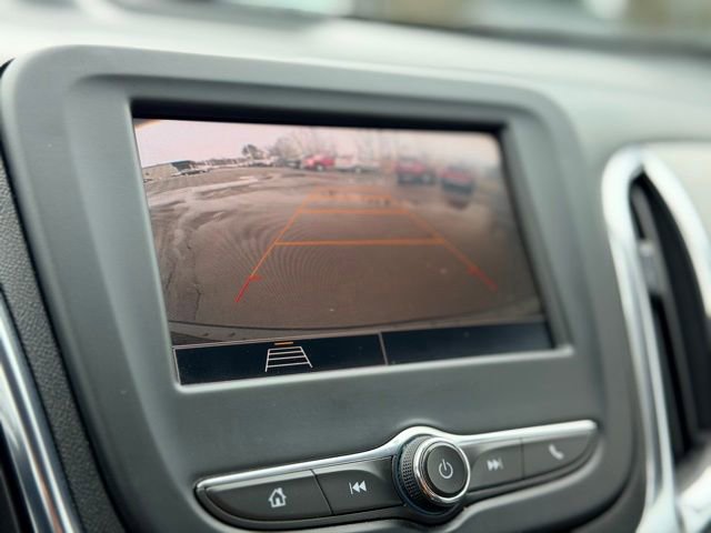 Used 2022 Chevrolet Equinox LS image 13