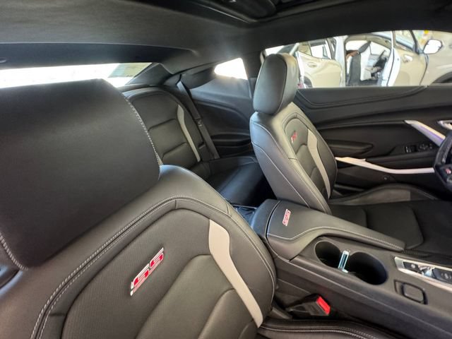 Used 2023 Chevrolet Camaro SS RWD image 32