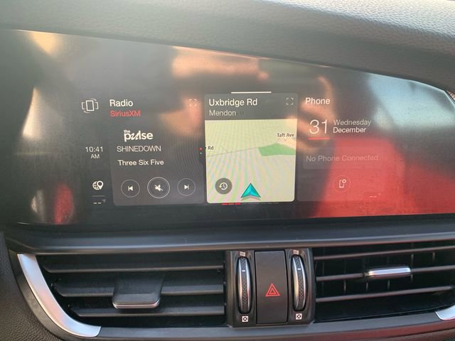 Used 2024 Alfa Romeo Giulia Ti w/ Performance Driving Package image 24