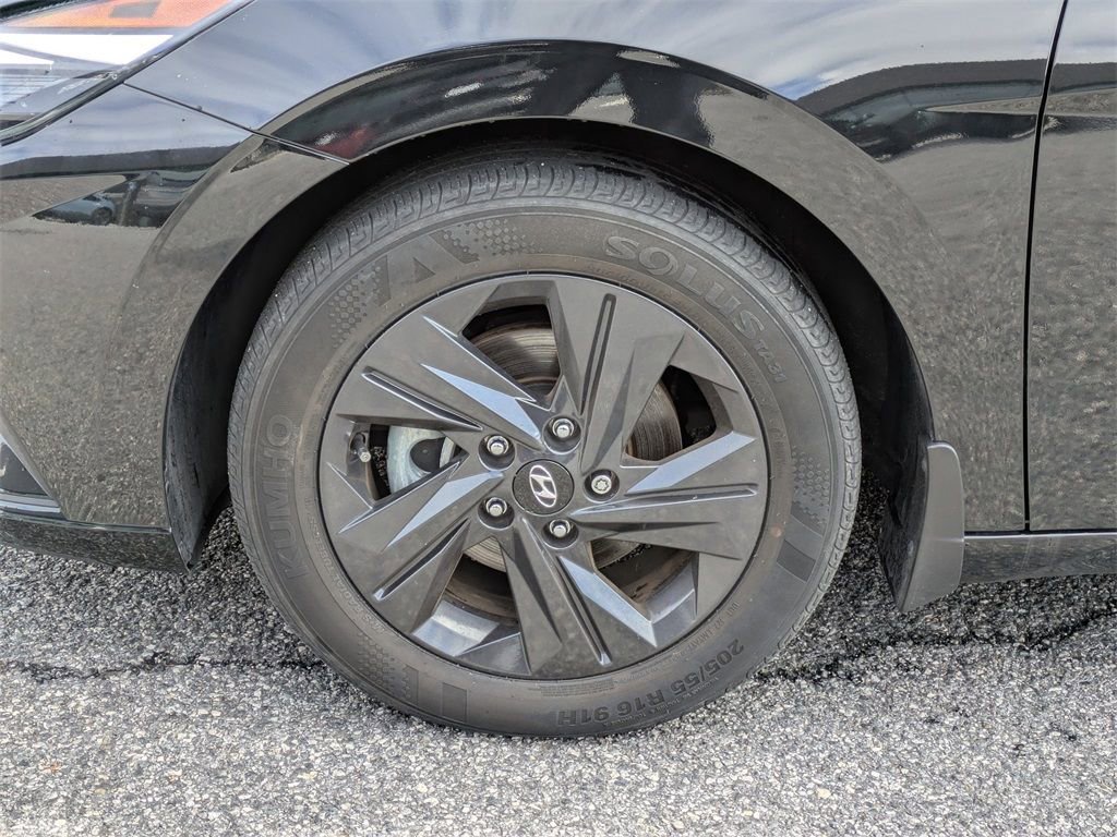 Used 2023 Hyundai Elantra SEL image 9