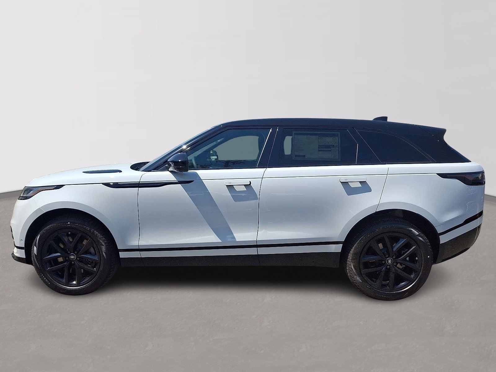 New 2026 Land Rover Range Rover Velar Dynamic SE AWD/4WD image 5