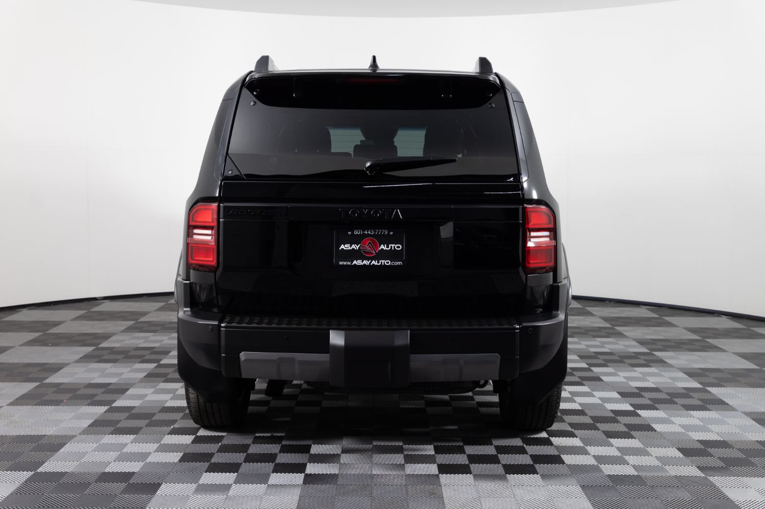 Used 2024 Toyota Land Cruiser w/ Premium Package AWD/4WD image 6