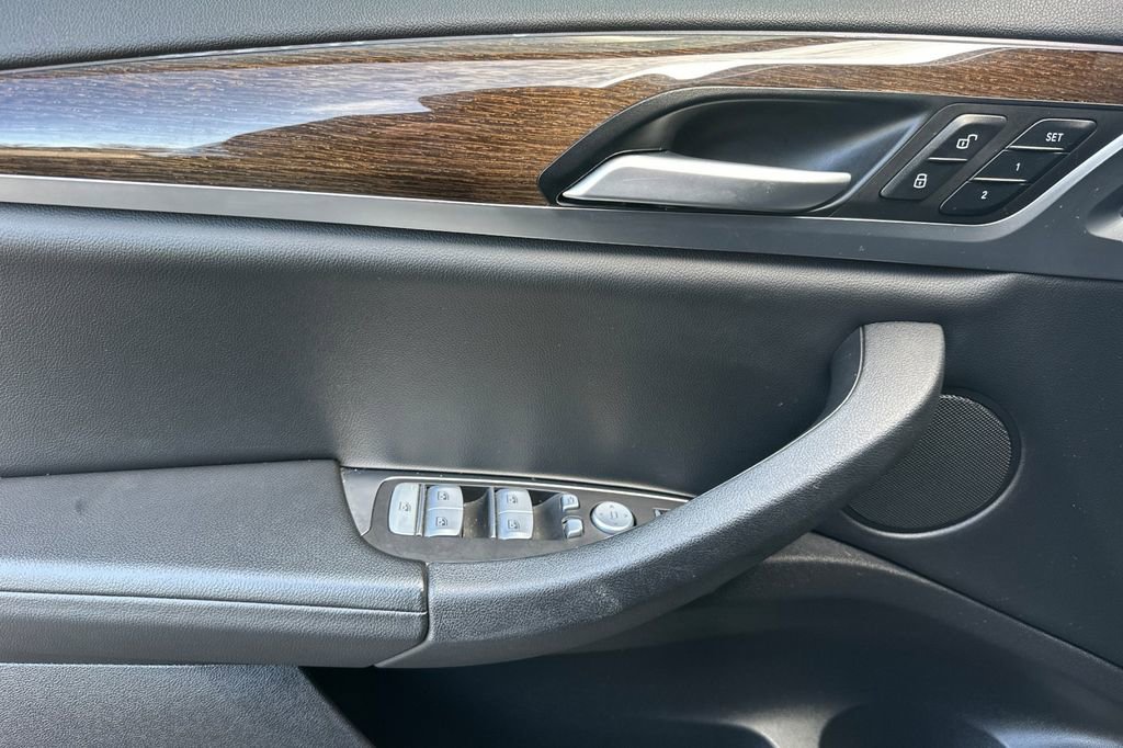 Used 2023 BMW X3 xDrive30i image 11