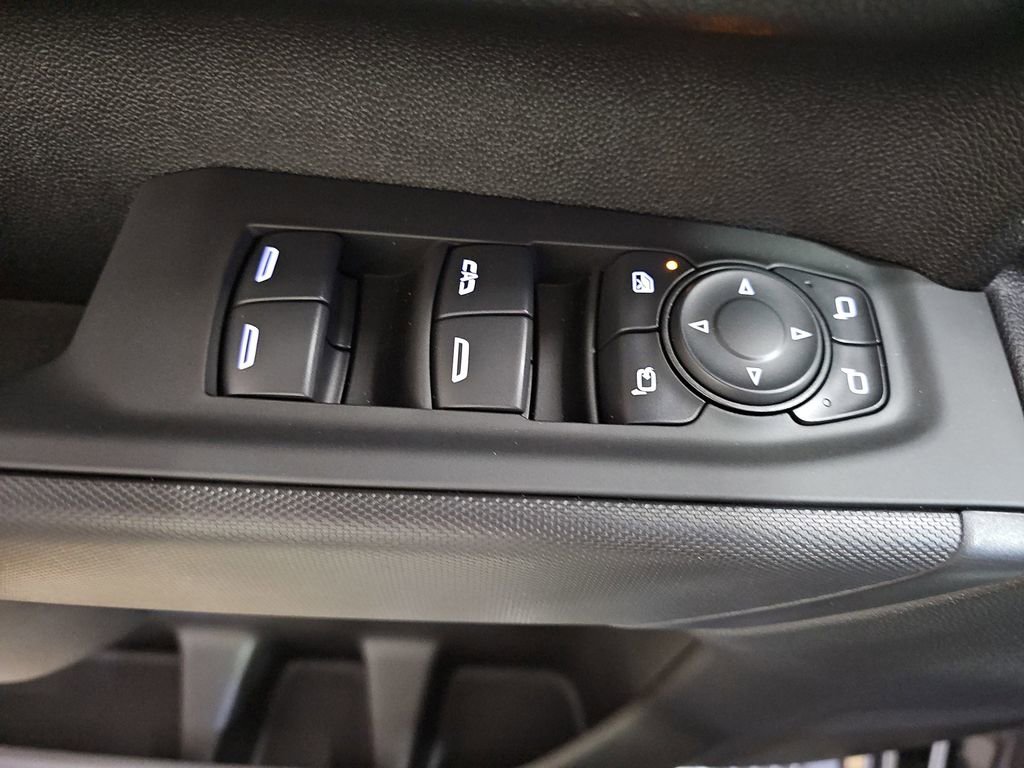 Certified 2024 Chevrolet Silverado 2500 Custom w/ Custom Value Package image 32