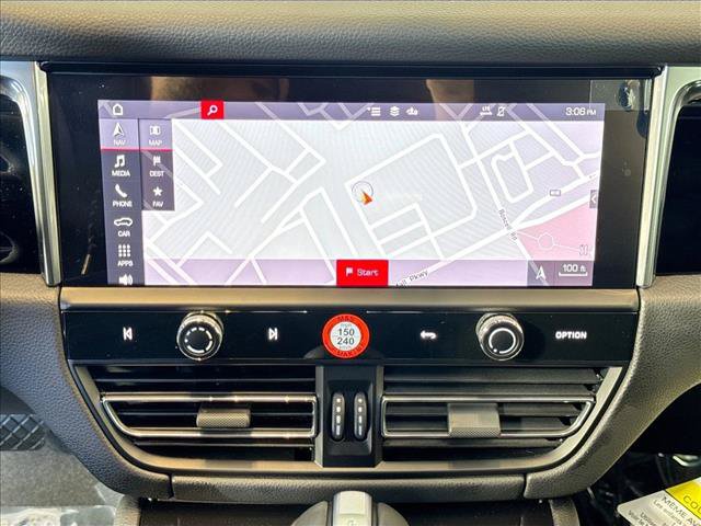Certified 2026 Porsche Macan Turbo AWD/4WD image 16