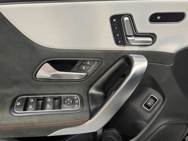 Used 2023 Mercedes-Benz CLA 250 image 20