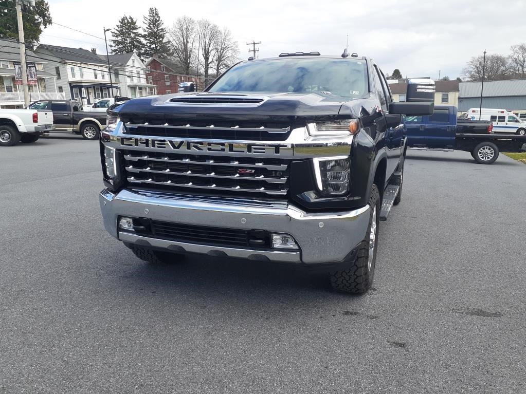Used 2023 Chevrolet Silverado 2500 LTZ w/ LTZ Premium Package AWD/4WD image 2