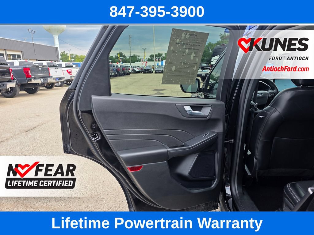 Certified 2025 Ford Escape Platinum AWD/4WD image 21