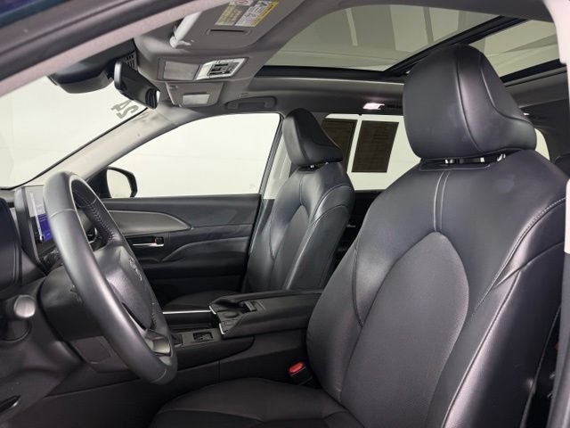 Used 2024 Toyota Grand Highlander FWD image 5