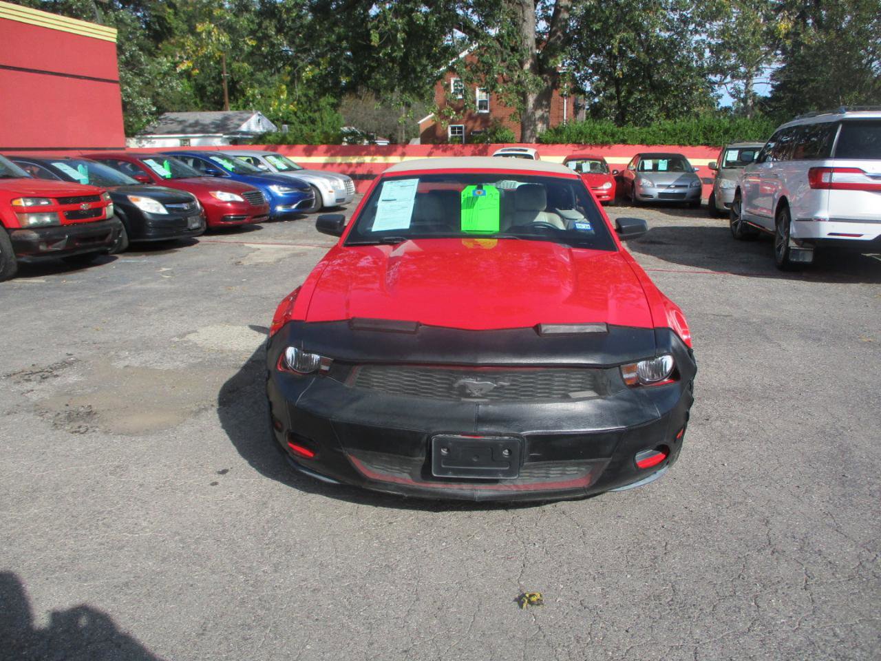 Used 2010 Ford Mustang Convertible RWD image 3