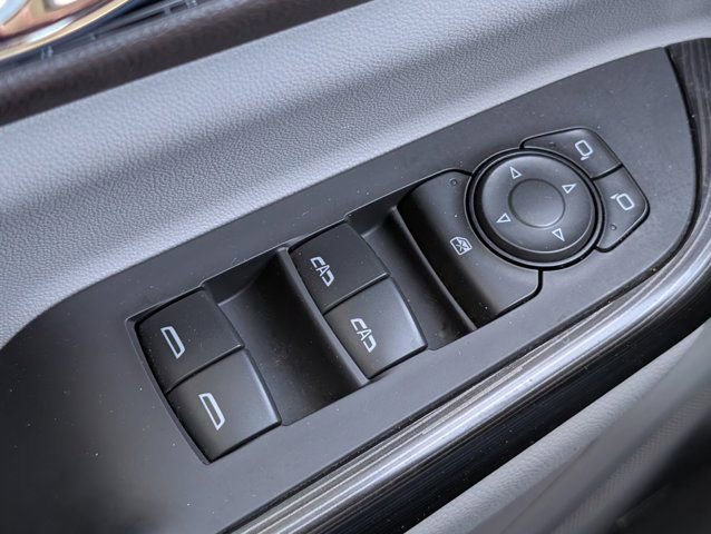 Used 2021 GMC Acadia SLT AWD/4WD image 22