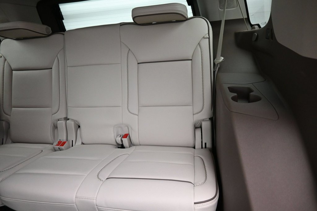 Used 2024 GMC Yukon Denali w/ Advanced Technology Package AWD/4WD image 22