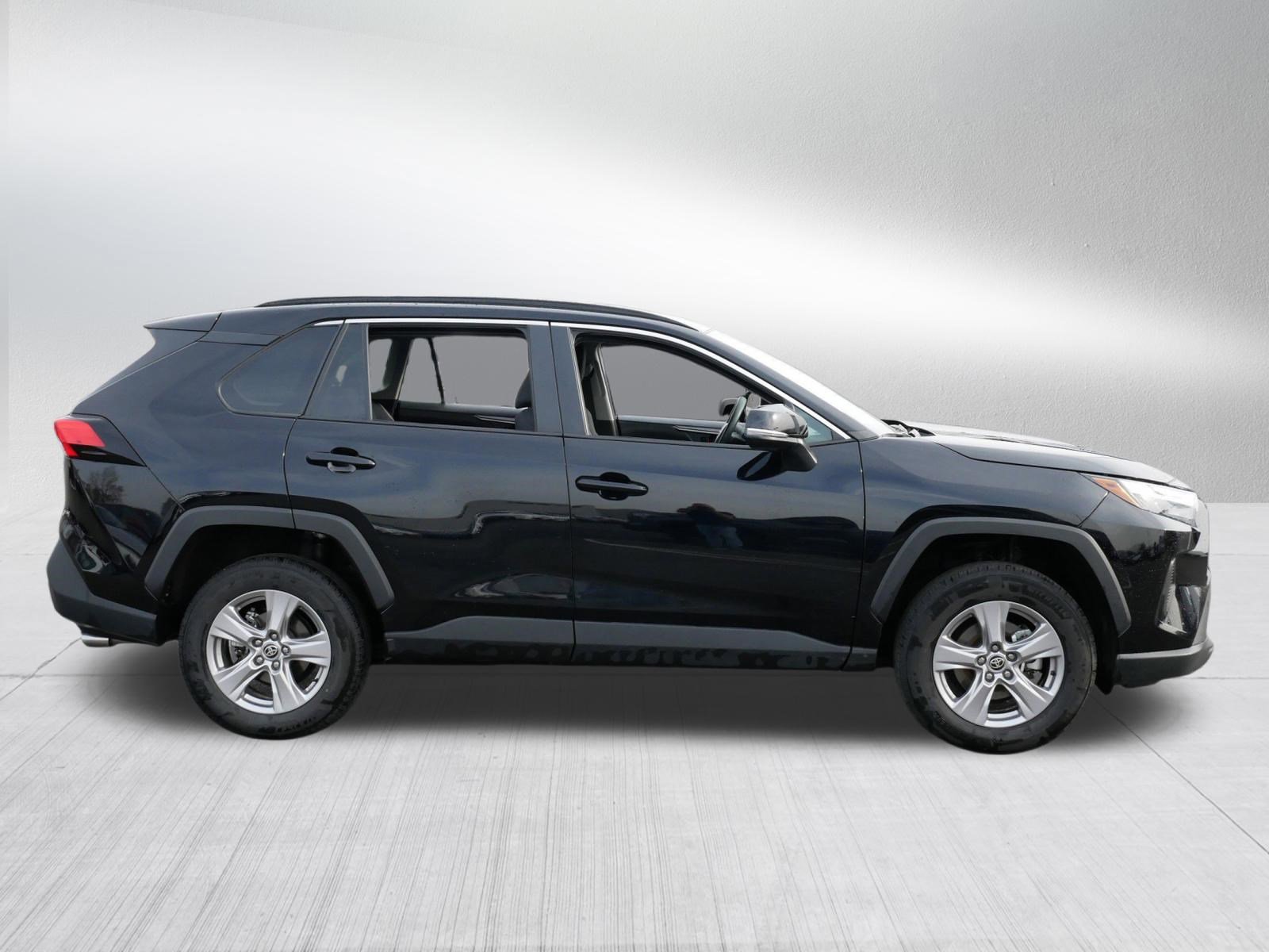 Certified 2025 Toyota RAV4 XLE FWD image 8