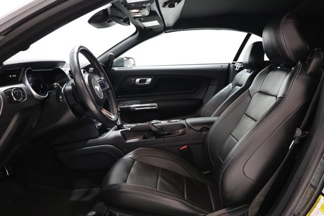 Used 2018 Ford Mustang GT Premium w/ Equipment Group 401A RWD image 20