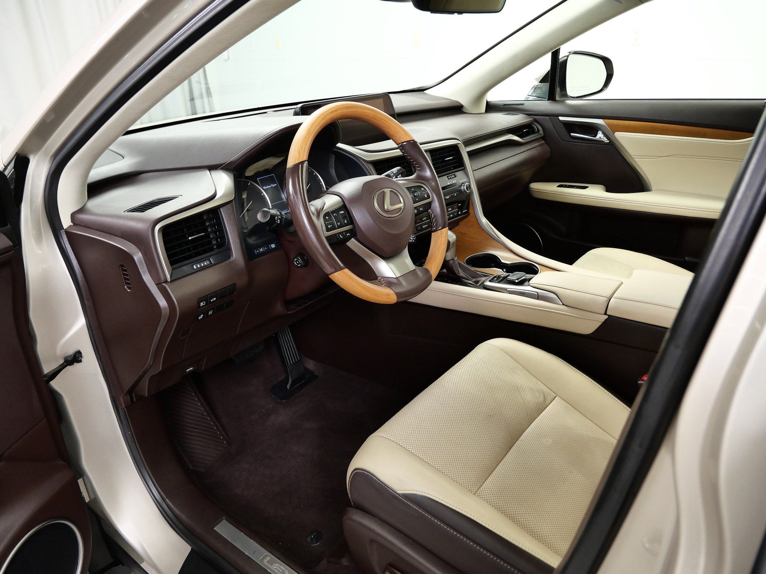 Used 2019 Lexus RX 350 AWD w/ Navigation Package image 12
