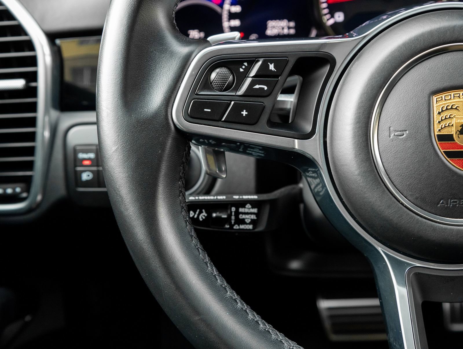 Certified 2023 Porsche Cayenne GTS AWD/4WD image 15