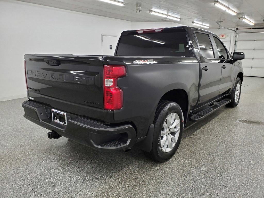 Used 2023 Chevrolet Silverado 1500 Custom w/ LPO, Dark Essentials Package image 4
