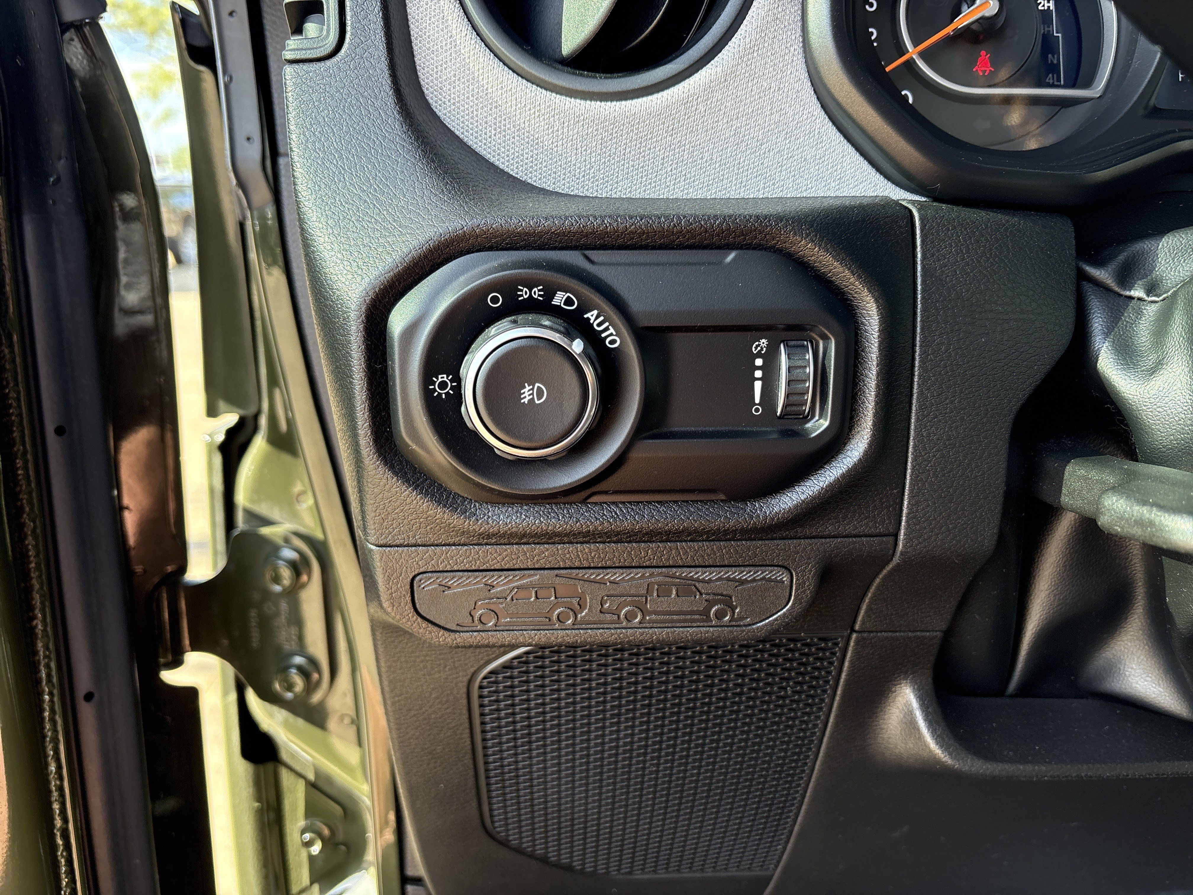 Used 2024 Jeep Wrangler Sport AWD/4WD image 23