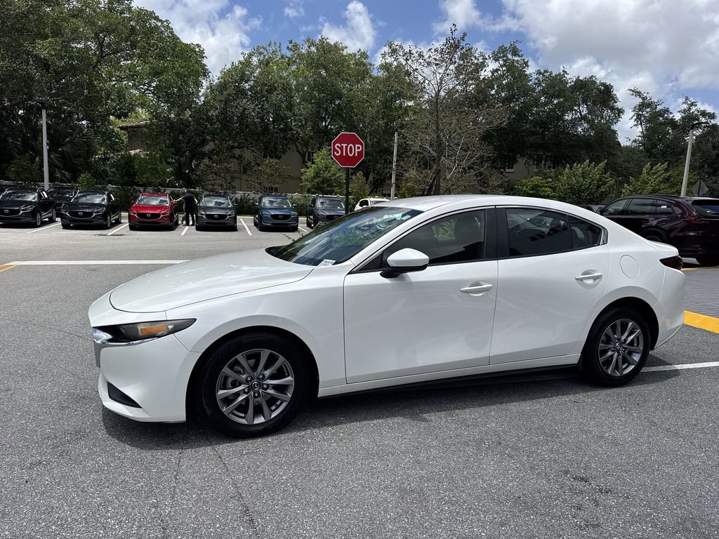 Used 2020 MAZDA MAZDA3 Sedan FWD image 10