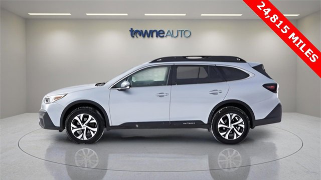 Used 2021 Subaru Outback Limited image 3