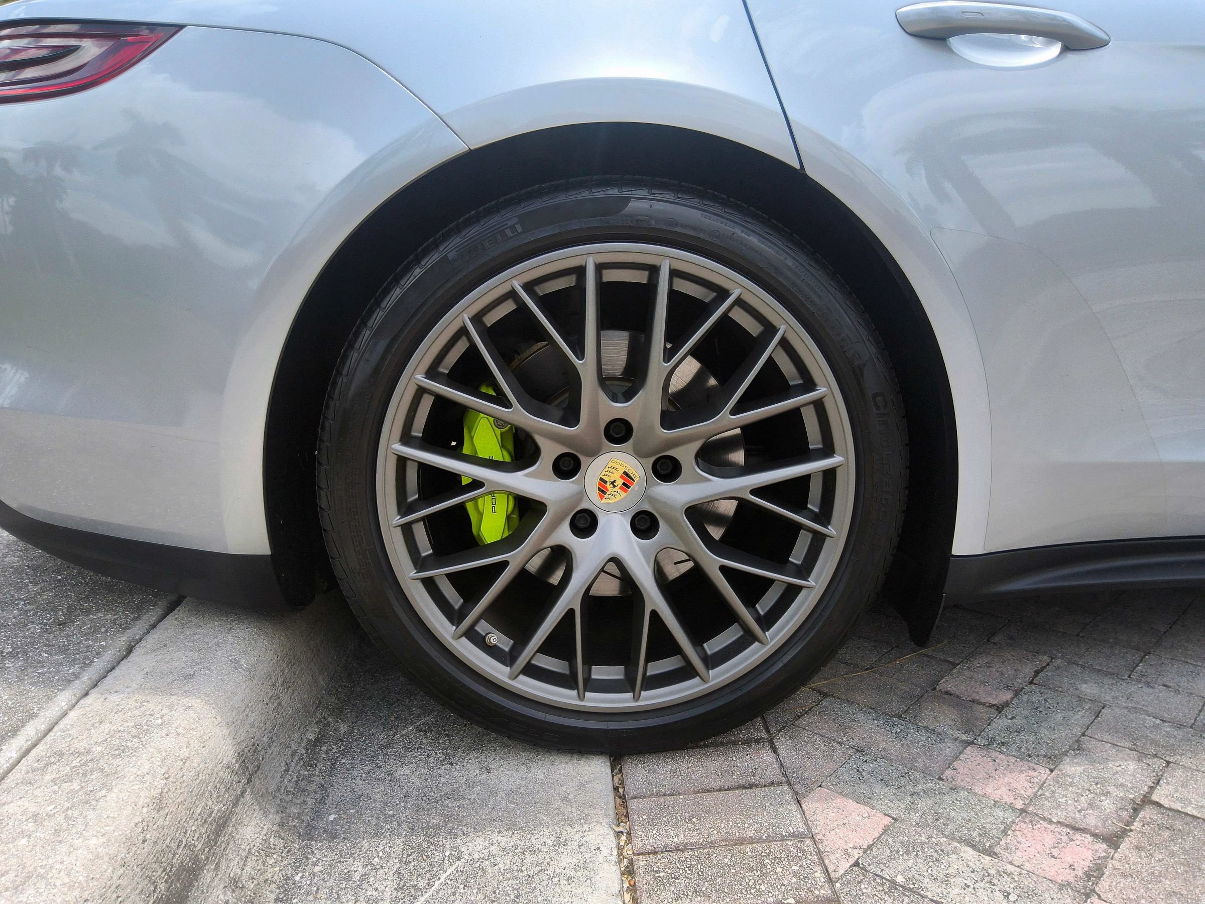 Used 2018 Porsche Panamera 4 AWD/4WD image 49