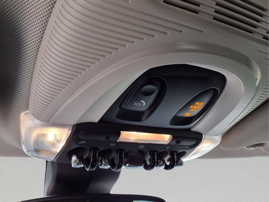 Used 2022 MINI Cooper S FWD image 19