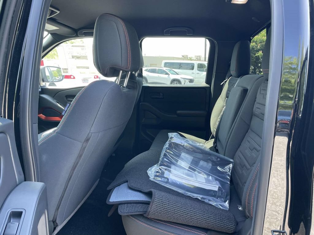 New 2026 Nissan Frontier PRO-4X w/ Pro-4x Convenience Package AWD/4WD image 9