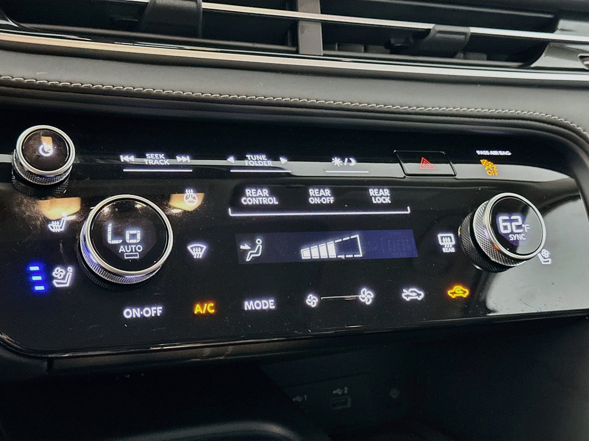 Used 2023 INFINITI QX60 Luxe w/ Performance Audio Package FWD image 24