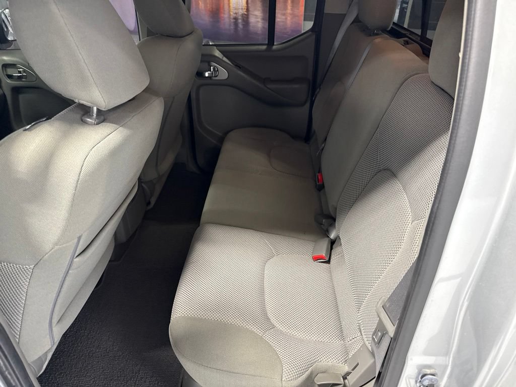 Used 2019 Nissan Frontier SV AWD/4WD image 17