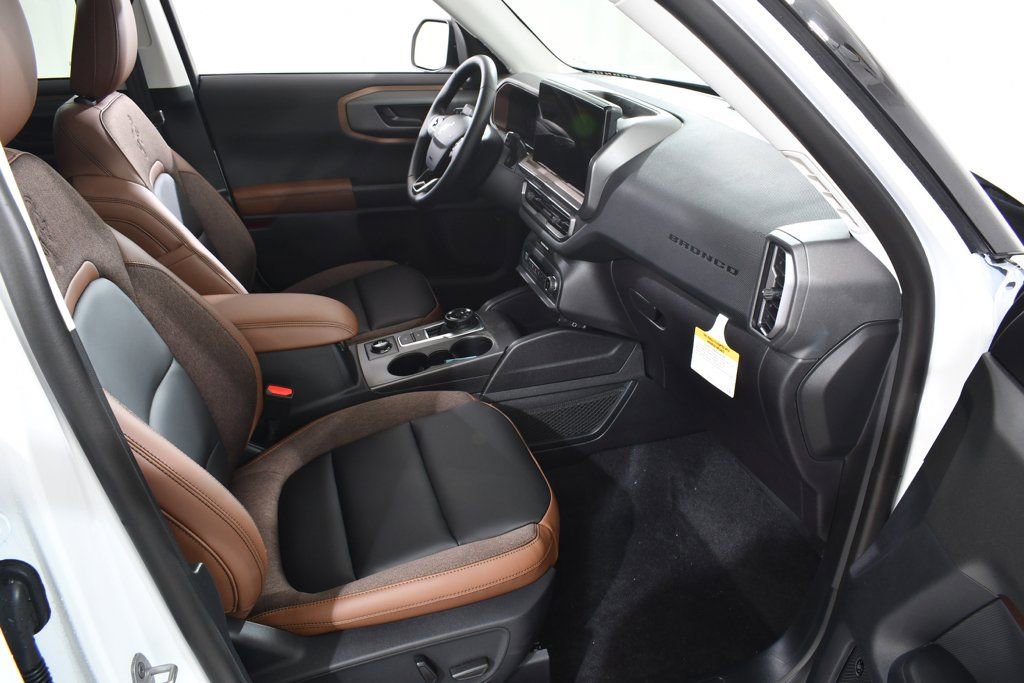 New 2025 Ford Bronco Sport Outer Banks w/ Outer Banks Tech Package+ image 10