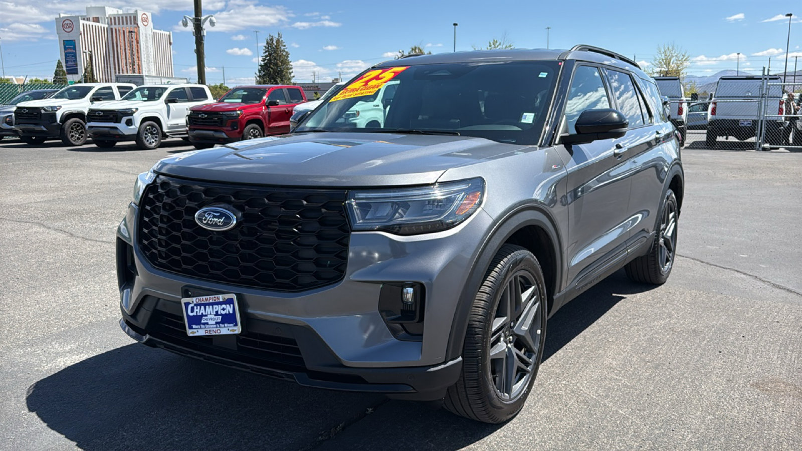 Used 2025 Ford Explorer ST-Line w/ ST-Line Street Pack AWD/4WD video 1