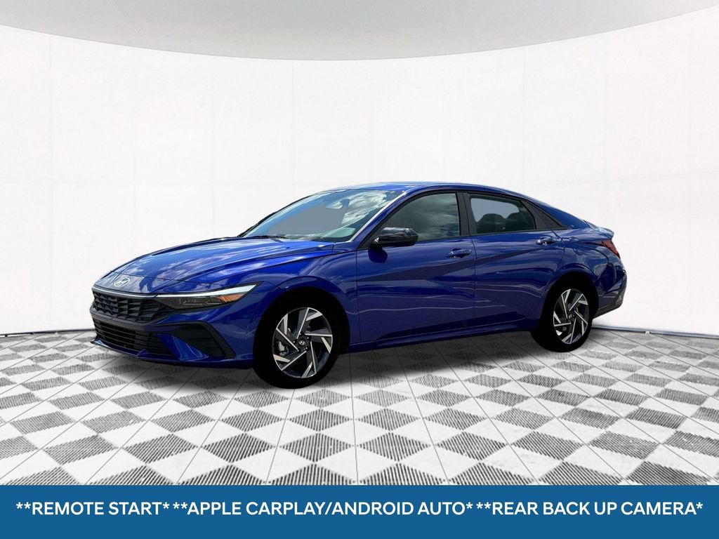 Certified 2025 Hyundai Elantra Sport FWD image 2