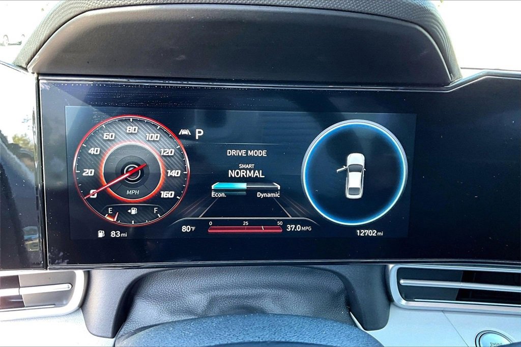 Used 2022 Hyundai Elantra Limited image 26