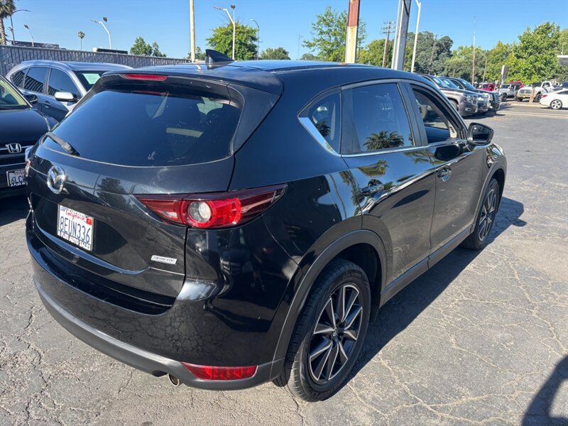 Used 2018 MAZDA CX-5 Touring w/ Preferred Equipment Package AWD/4WD image 4