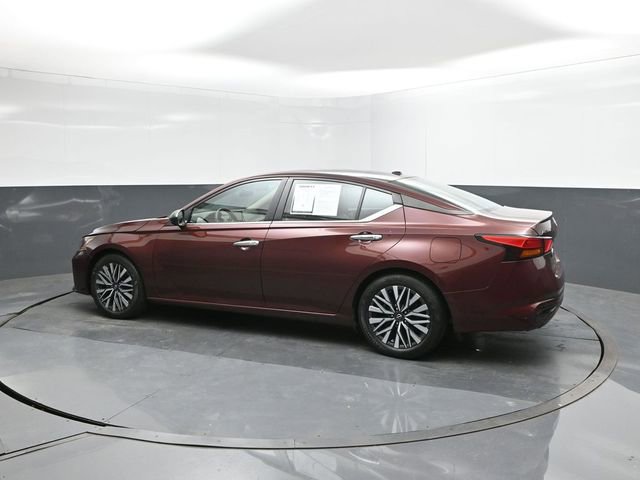 Used 2024 Nissan Altima 2.5 SV image 22