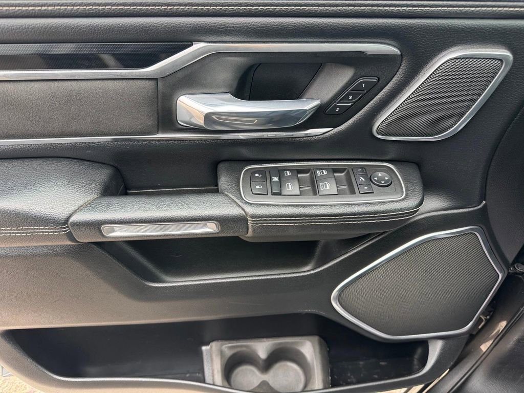 Used 2022 RAM 1500 Laramie AWD/4WD image 18