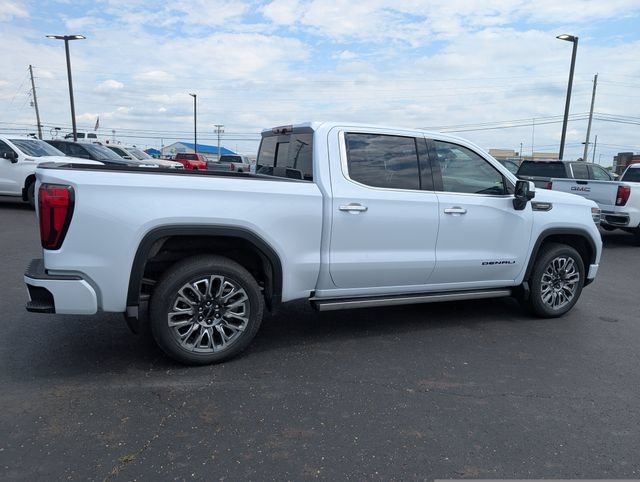 New 2026 GMC Sierra 1500 Denali Ultimate w/ LPO, Black Badging Package AWD/4WD image 9