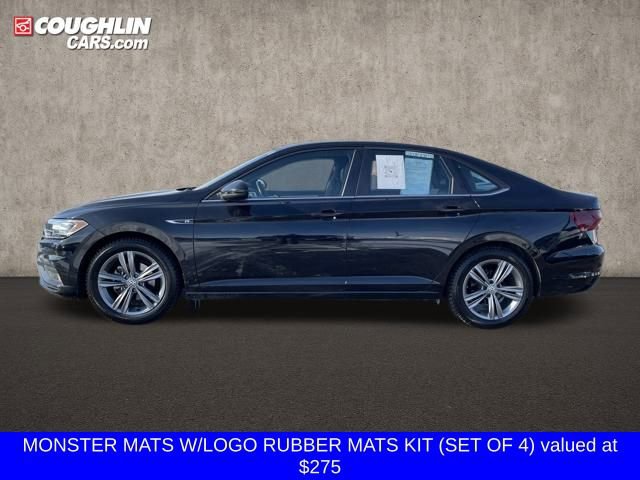 Used 2021 Volkswagen Jetta R-Line w/ R-Line Cold Weather Package image 2