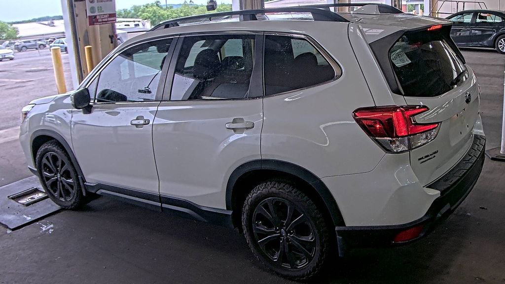 Used 2019 Subaru Forester Limited AWD/4WD image 2