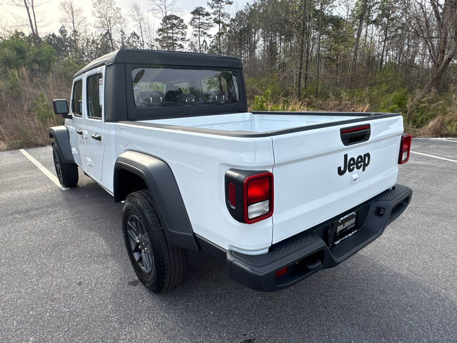 New 2026 Jeep Gladiator Sport image 7