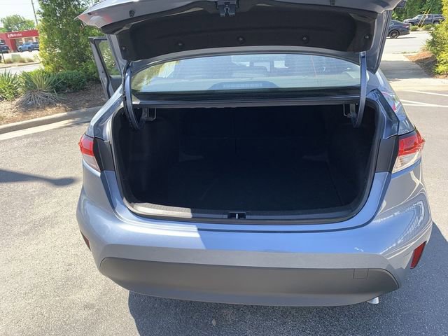 Used 2026 Toyota Corolla LE w/ LE Premium Package FWD image 32