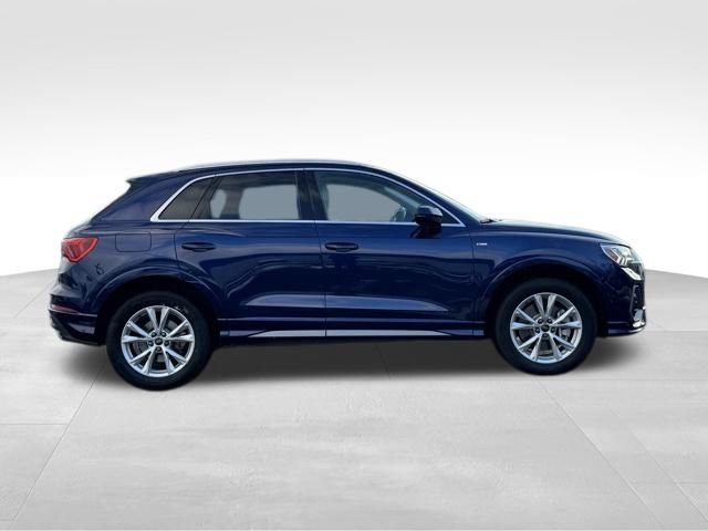 Certified 2025 Audi Q3 2.0T Premium w/ Convenience Package image 8