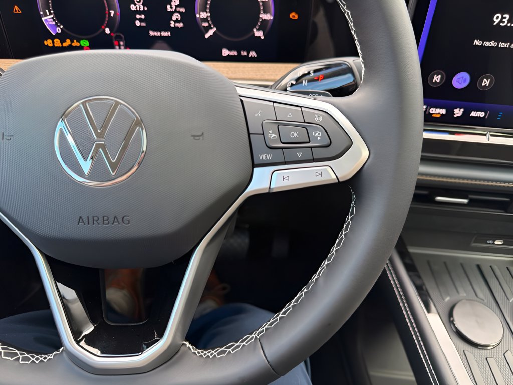 New 2027 Volkswagen Atlas SE AWD/4WD image 13