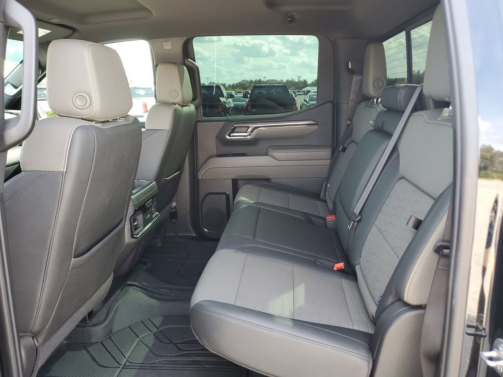 Used 2024 Chevrolet Silverado 1500 ZR2 w/ Technology Package image 23