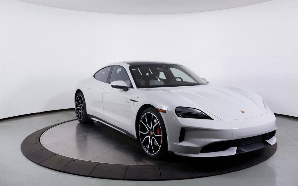 New 2025 Porsche Taycan 4S image 24